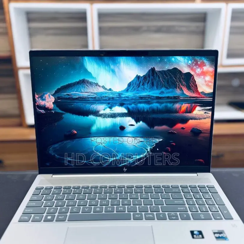 New Laptop HP Stream Notebook 16GB Intel Core i7 SSD 1T