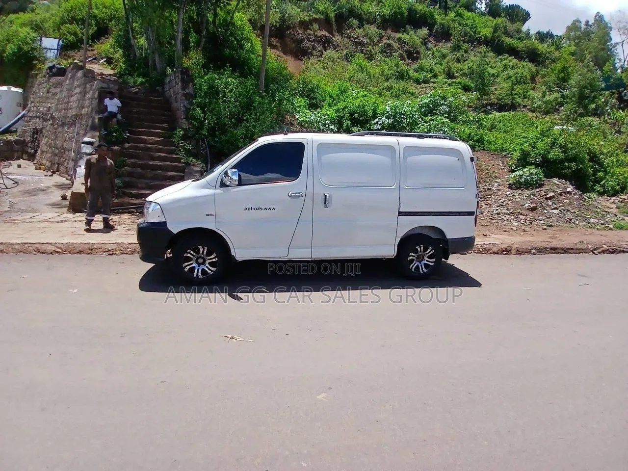 Toyota HiAce 2009 White