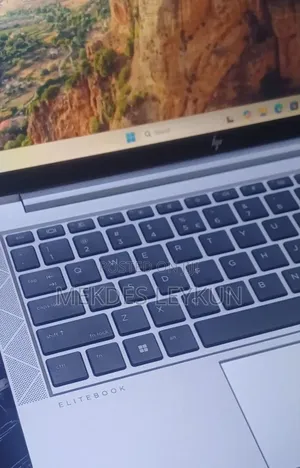 New Laptop HP EliteBook 830 16GB Intel Core i7 SSD 512GB
