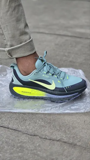 Nike Zoomx Vomero Air Zoom