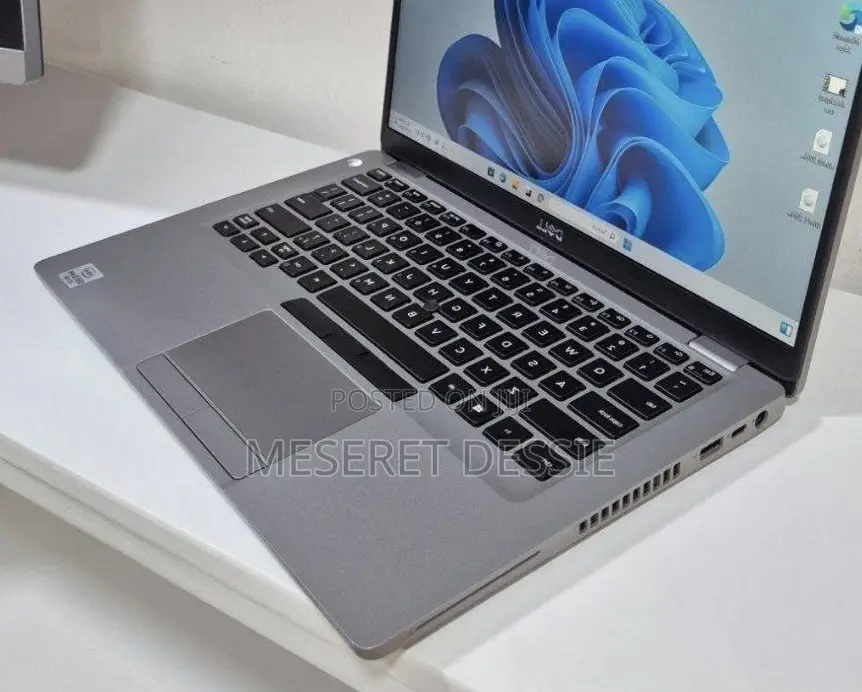 New Laptop Dell 8GB Intel Core i5 SSD 256GB