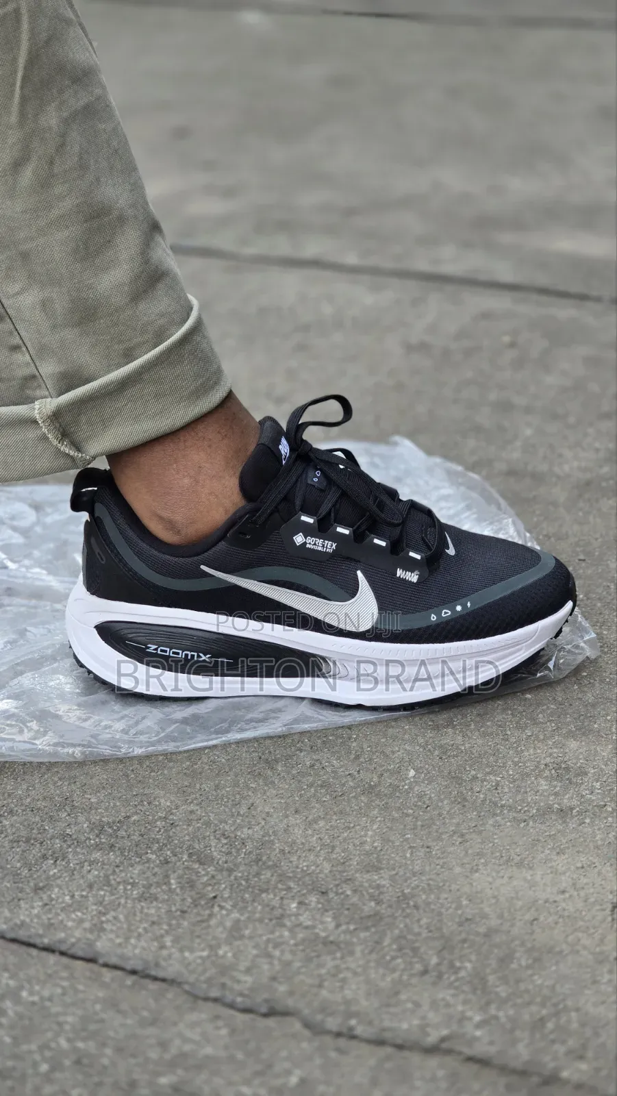 Nike Zoomx Vomero Air Zoom Sneaker