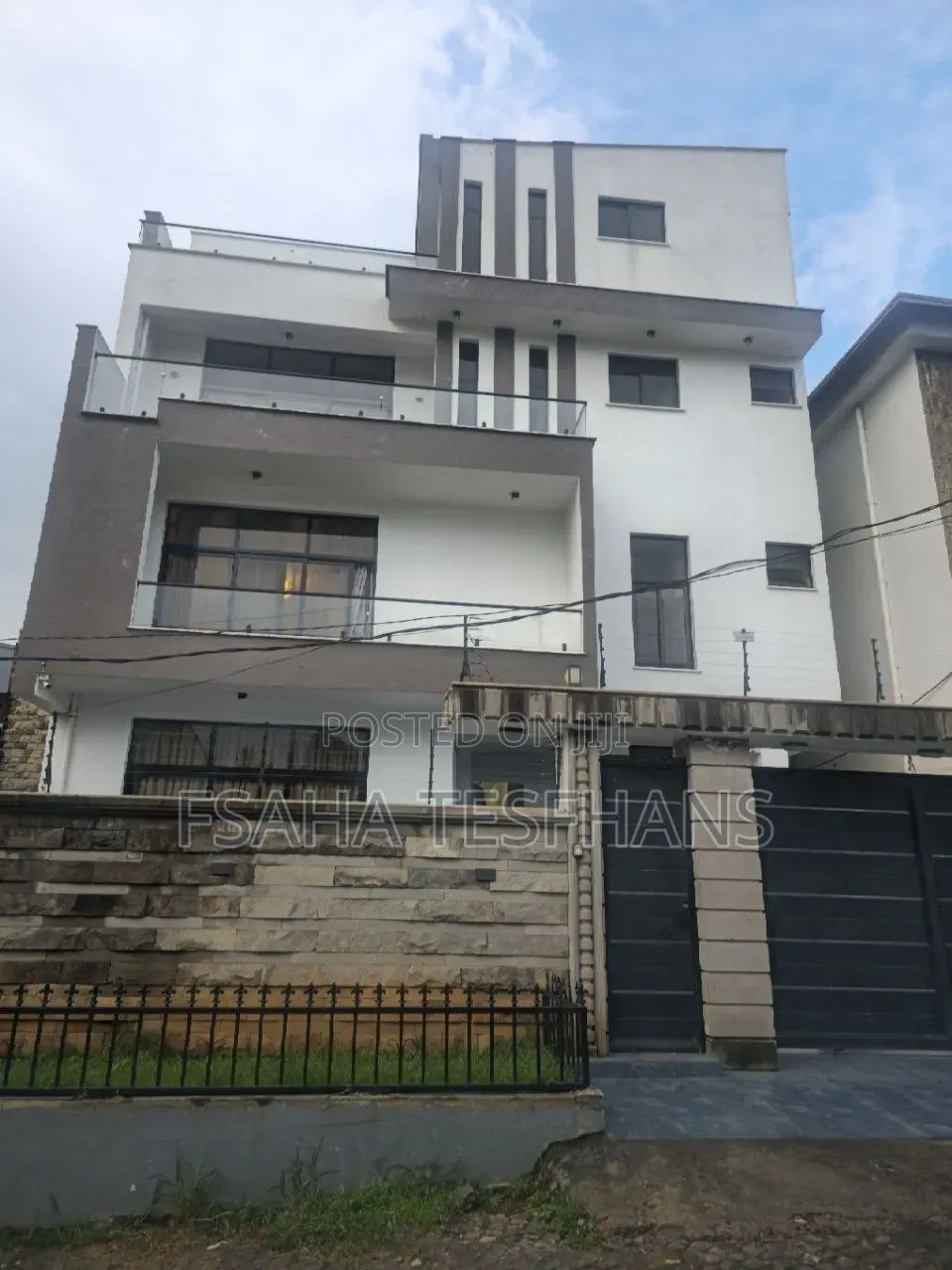 6bdrm House in House G+2, Bole for rent