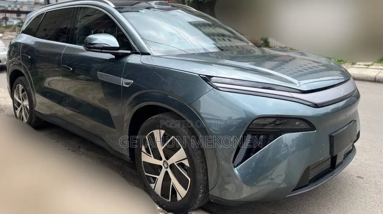 BYD Tang EV 2025 Blue