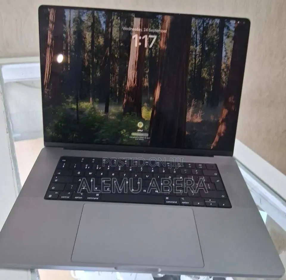 New Laptop Apple MacBook Pro 2021 M1 32GB Apple M1 Pro SSD 1T