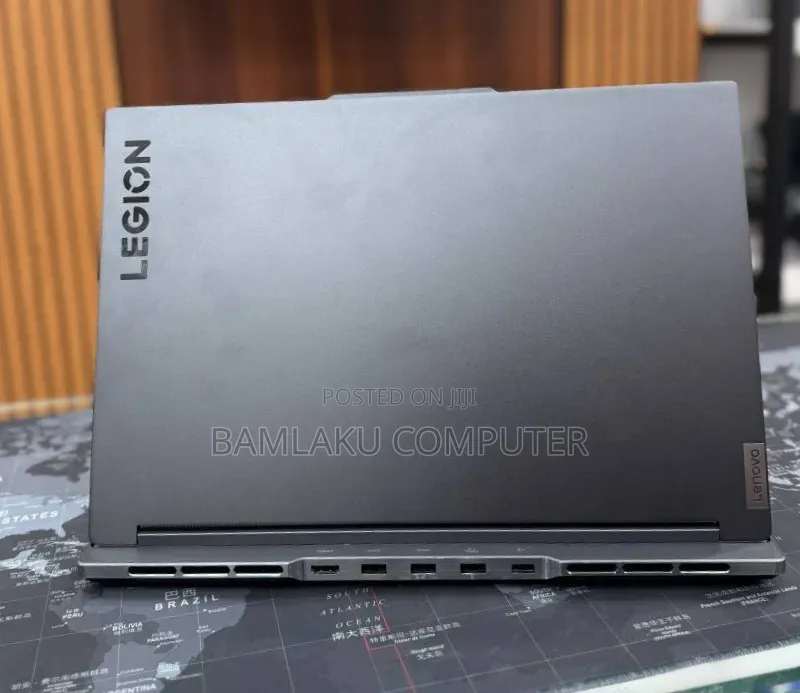 New Laptop Lenovo Legion 7 16GB Intel Core i7 SSD 512GB