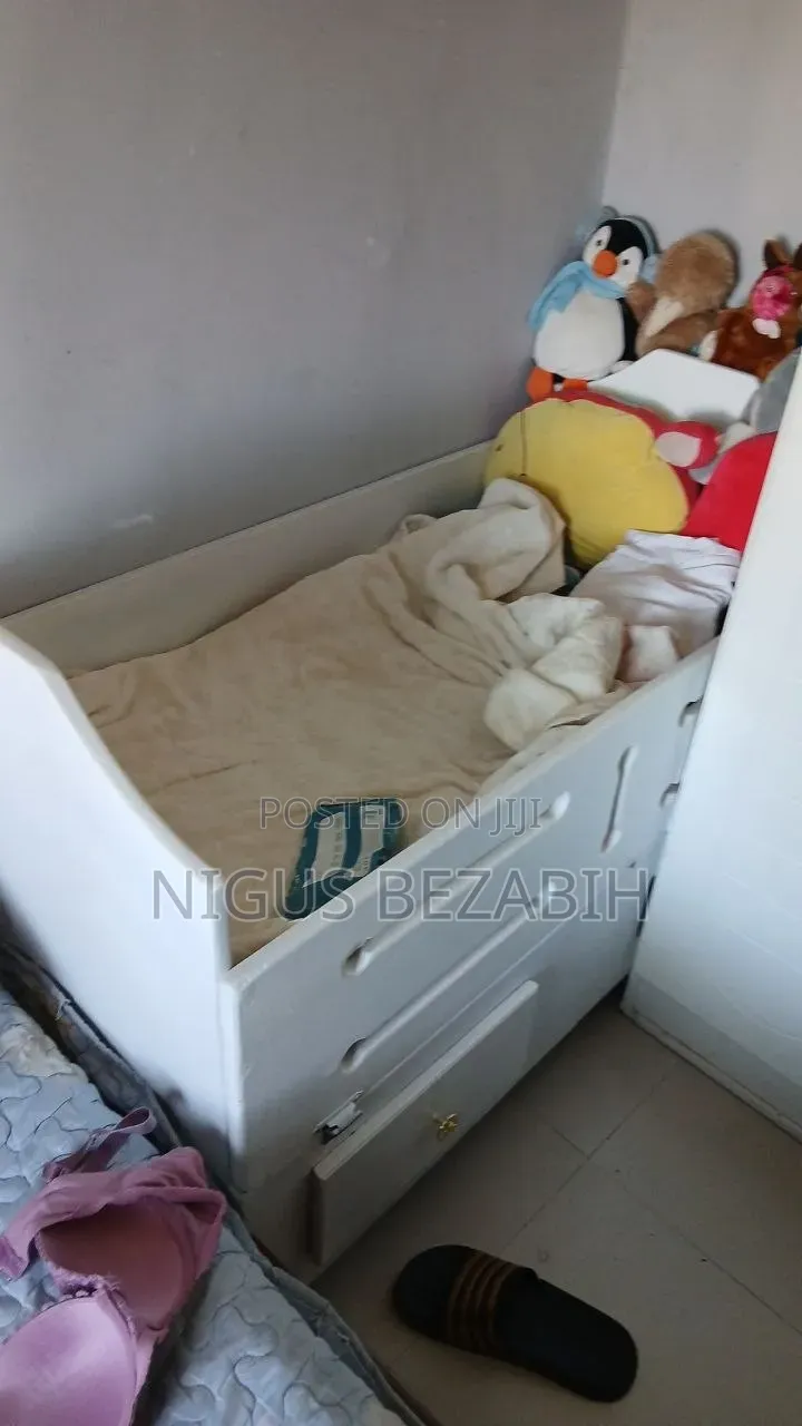 Kid's Bed Almost New