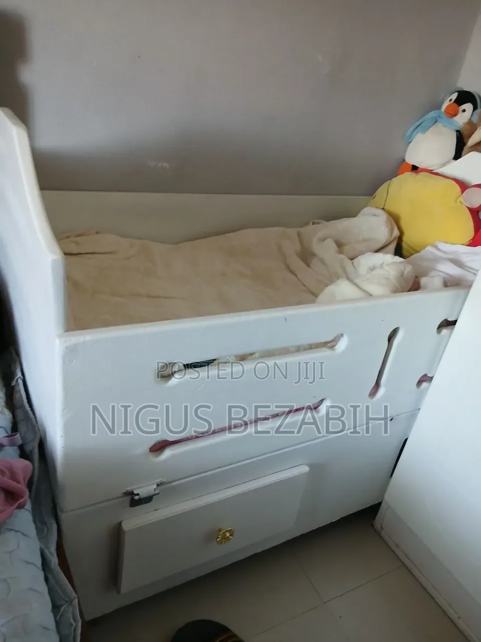 Kid's Bed Almost New