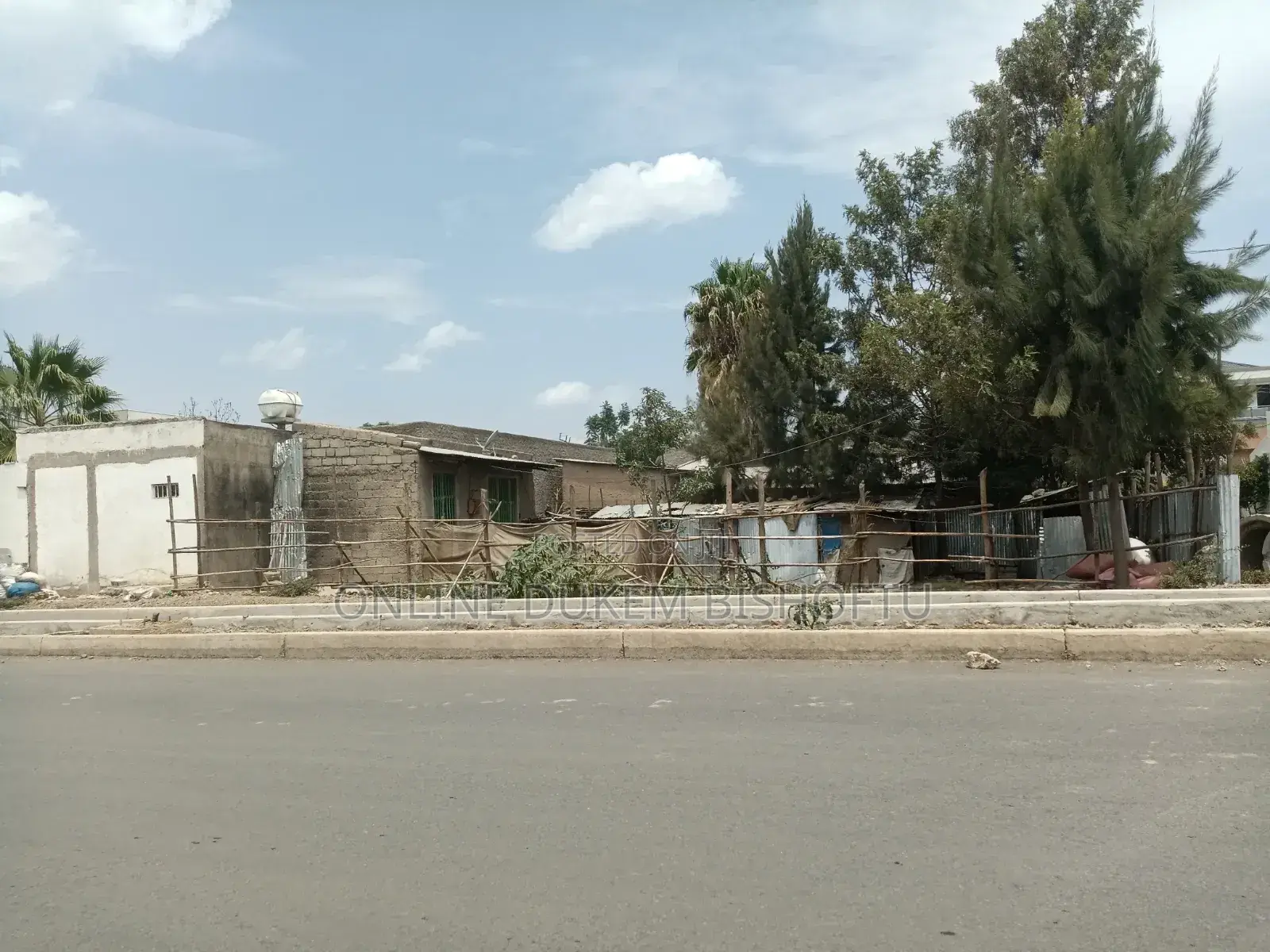 8bdrm House in Dukem Bishoftu, East Shewa for sale