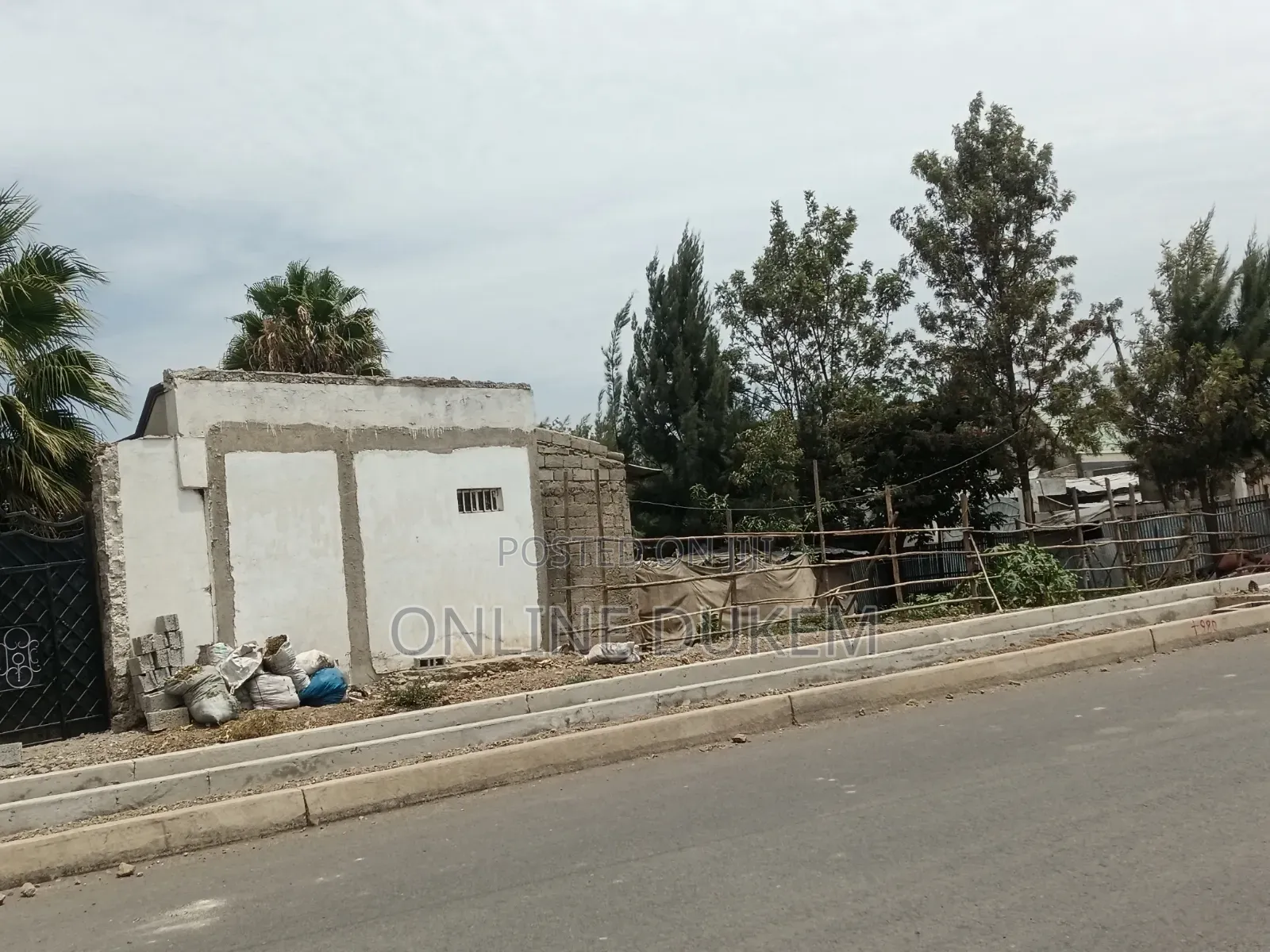 8bdrm House in Dukem Bishoftu, East Shewa for sale