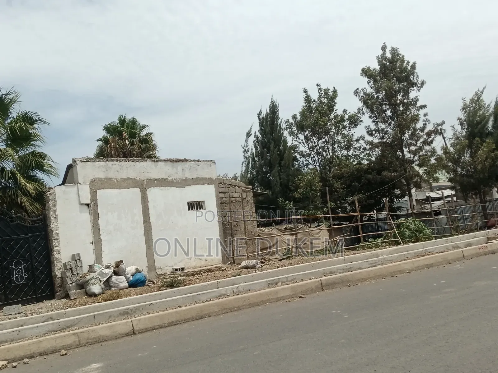 8bdrm House in Dukem Bishoftu, East Shewa for sale