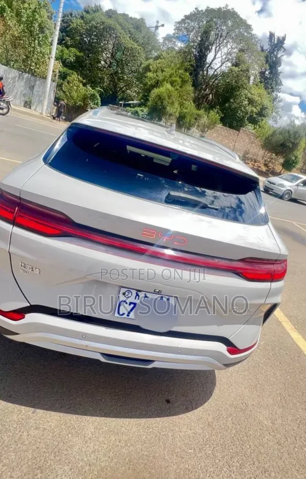 BYD Song Plus 2025 White