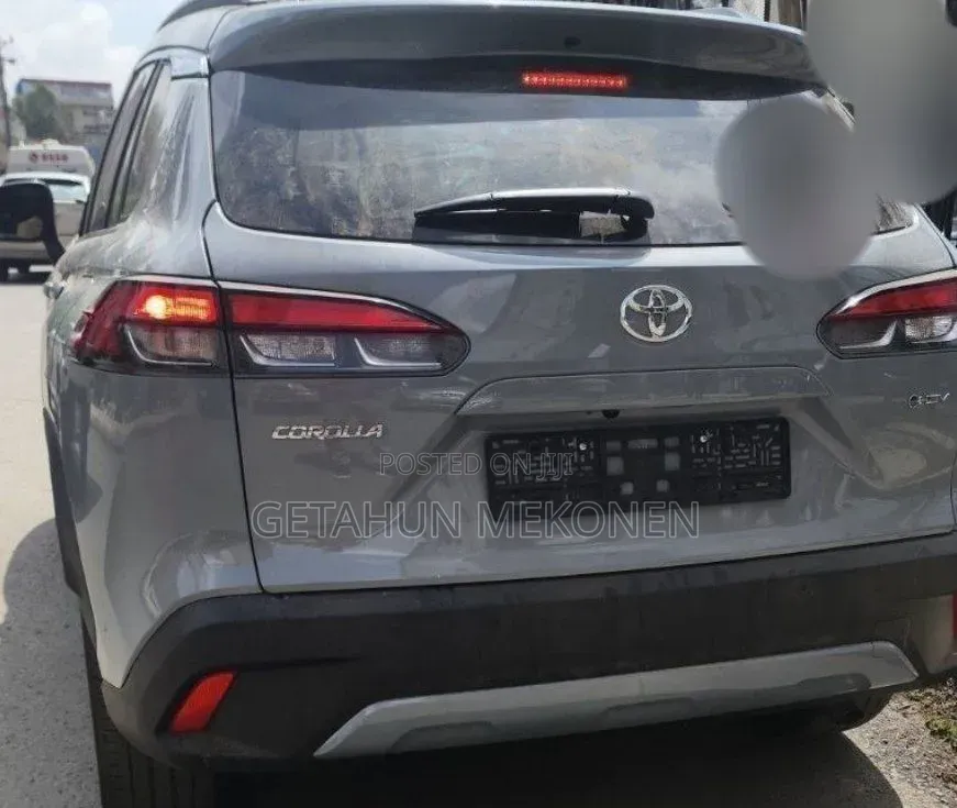 Toyota Corolla Cross Hybrid 2025 Gray