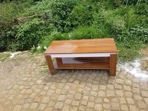 ቀለል ያለ Sofa Table