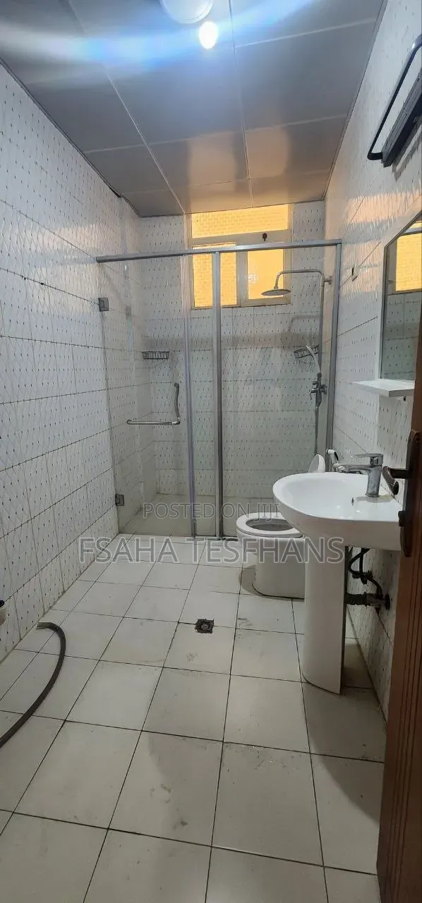3bdrm Apartment in Luxury Apartment, Bole for rent