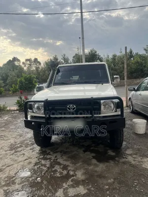 Toyota Land Cruiser 2020 White