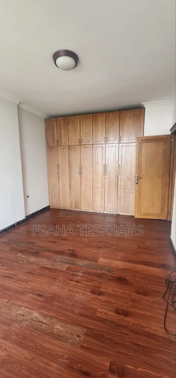 3bdrm Apartment in Apartments, Bole for rent