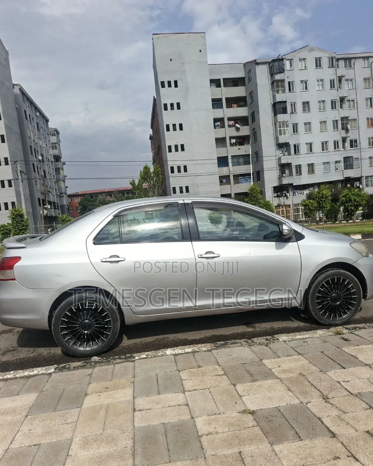 Toyota Belta 2010 Silver