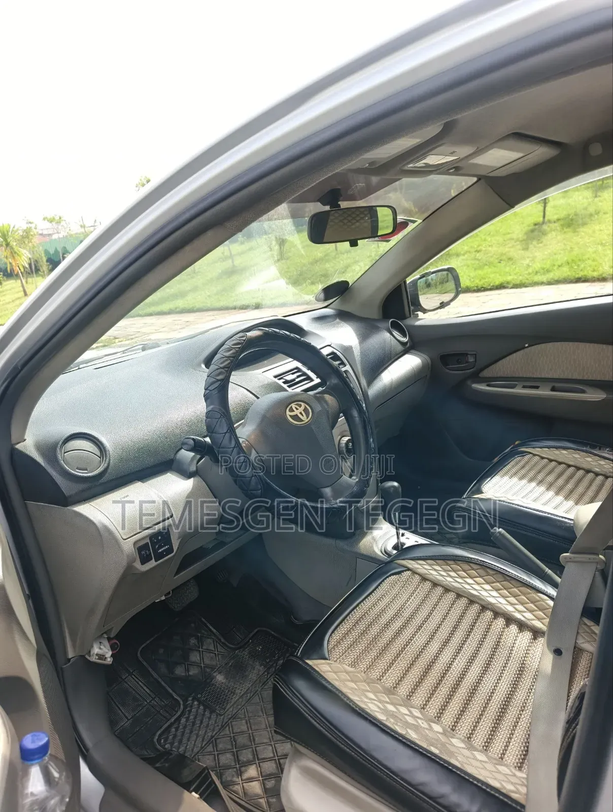 Toyota Belta 2010 Silver
