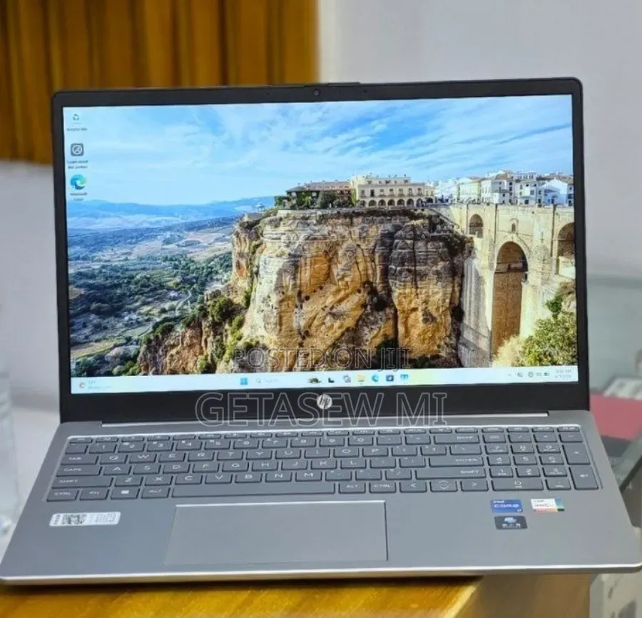 New Laptop HP Stream Notebook 16GB Intel Core i7 SSD 512GB
