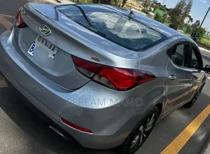 Hyundai Avante 2015 Gray
