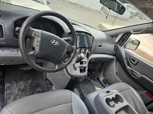 Hyundai Starex 2014 Grey