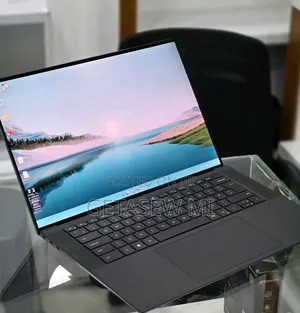 New Laptop Dell Precision 5560 16GB Intel Core i7 SSD 512GB
