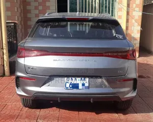 BYD E2 43 kWh 94 hp FWD 2024 Gray
