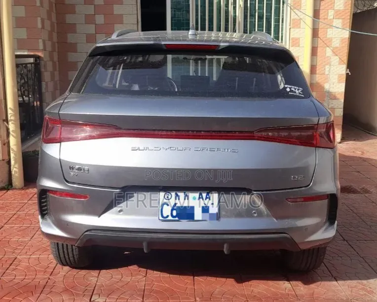 BYD E2 43 kWh 94 hp FWD 2024 Gray