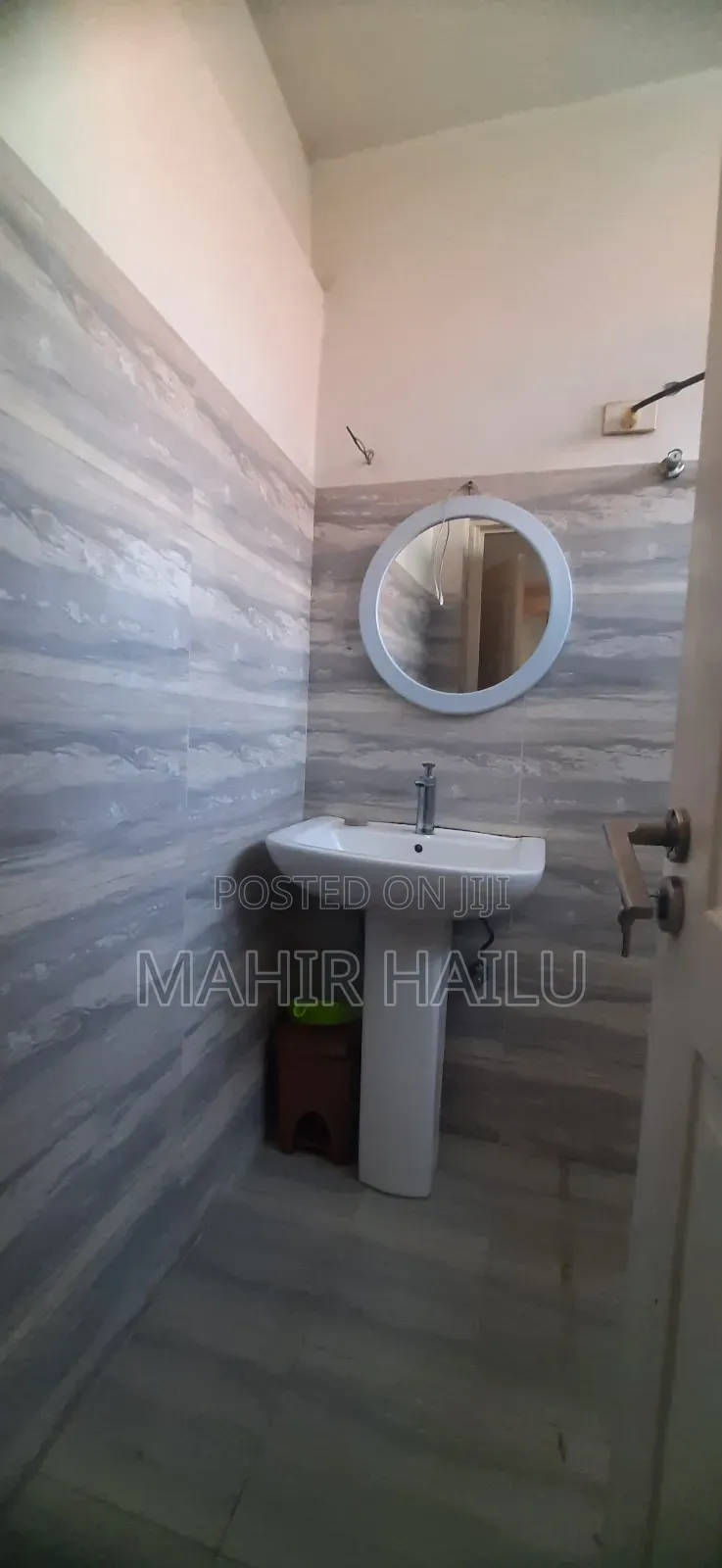Furnished 1bdrm House in Real, Bole for rent