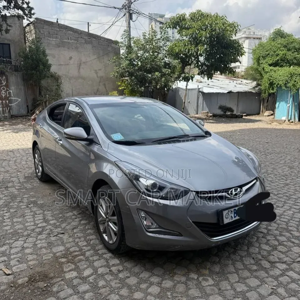 Hyundai Avante 2015 Gray