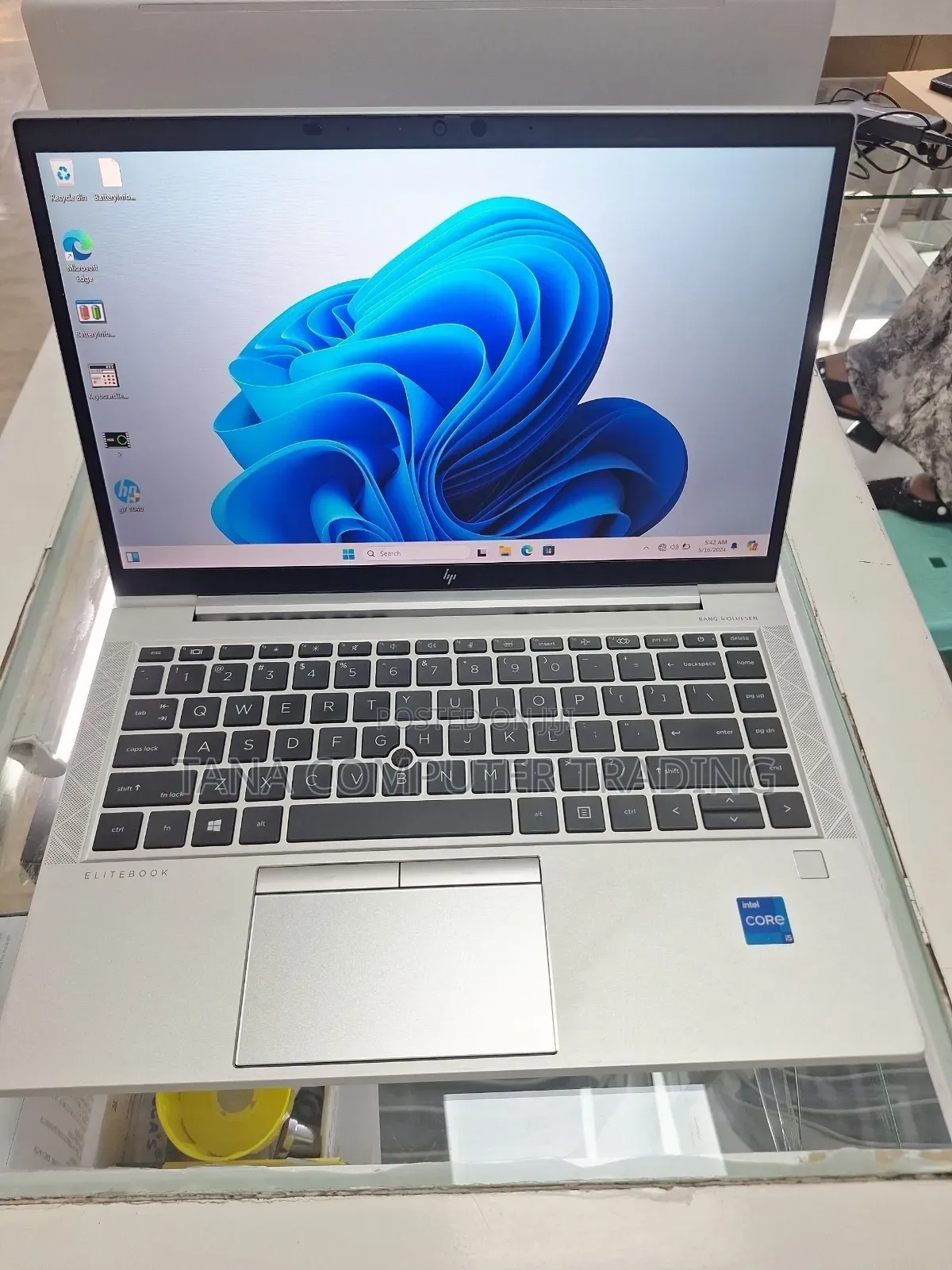 New Laptop HP EliteBook 840 16GB Intel Core i5 SSD 512GB