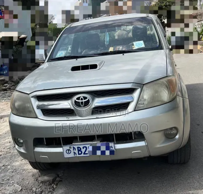 Toyota Hilux 2008 Gray