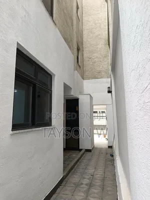 8bdrm House in Addis Ababa Ayat, Bole for sale