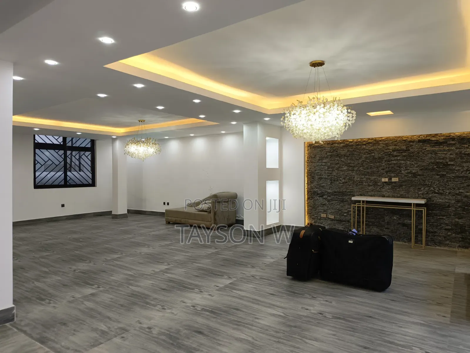 8bdrm House in Addis Ababa Ayat, Bole for sale