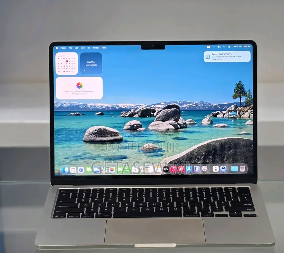 New Laptop Apple MacBook Air 2025 M4 16GB Apple M4 SSD 256GB