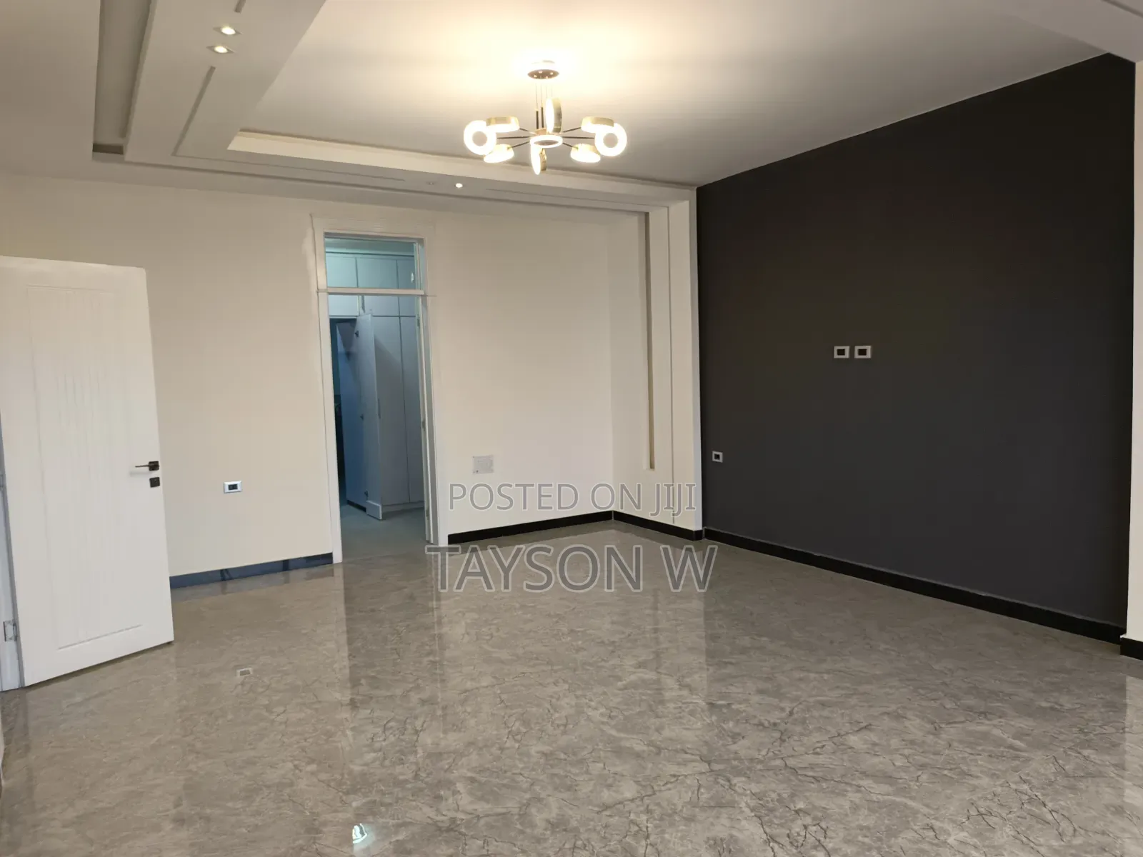 6bdrm House in Addis Ababa Ayat, Bole for sale