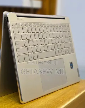 New Laptop Lenovo Yoga Book 9i 16GB Intel Core i7 SSD 512GB