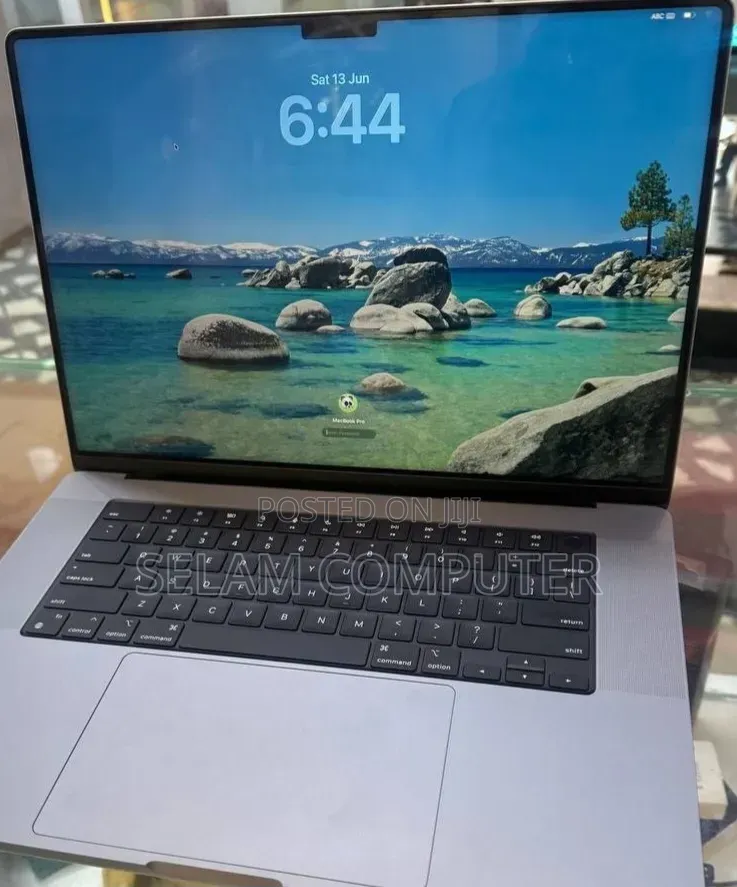 New Laptop Apple MacBook Air 2020 M1 32GB Apple M1 SSD 1T