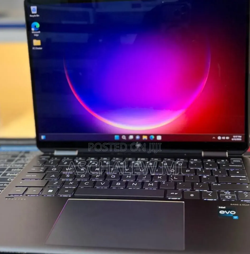 New Laptop HP Spectre X360 13 16GB Intel Core i7 SSD 1T