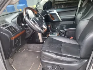 Toyota Land Cruiser Prado 2012 Silver