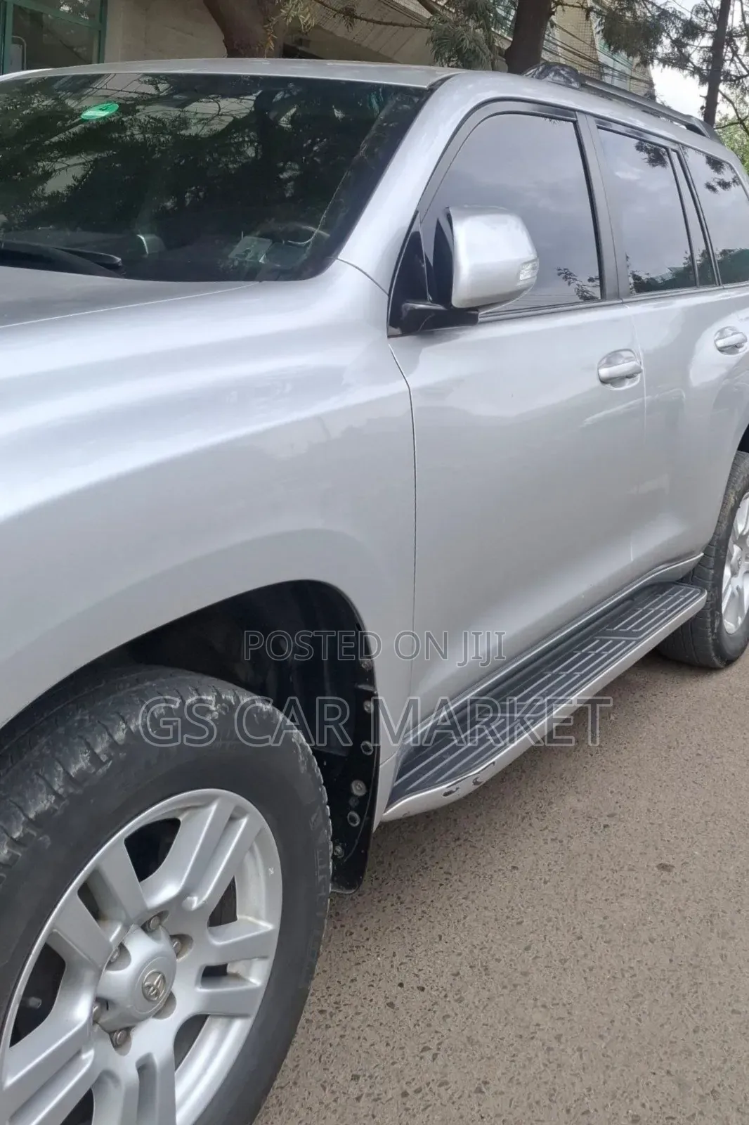 Toyota Land Cruiser Prado 2012 Silver