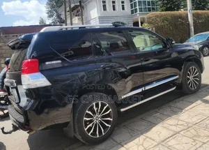 Toyota Land Cruiser Prado 2012 Black