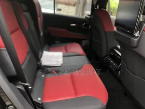 Toyota Land Cruiser LC300 2023 Black