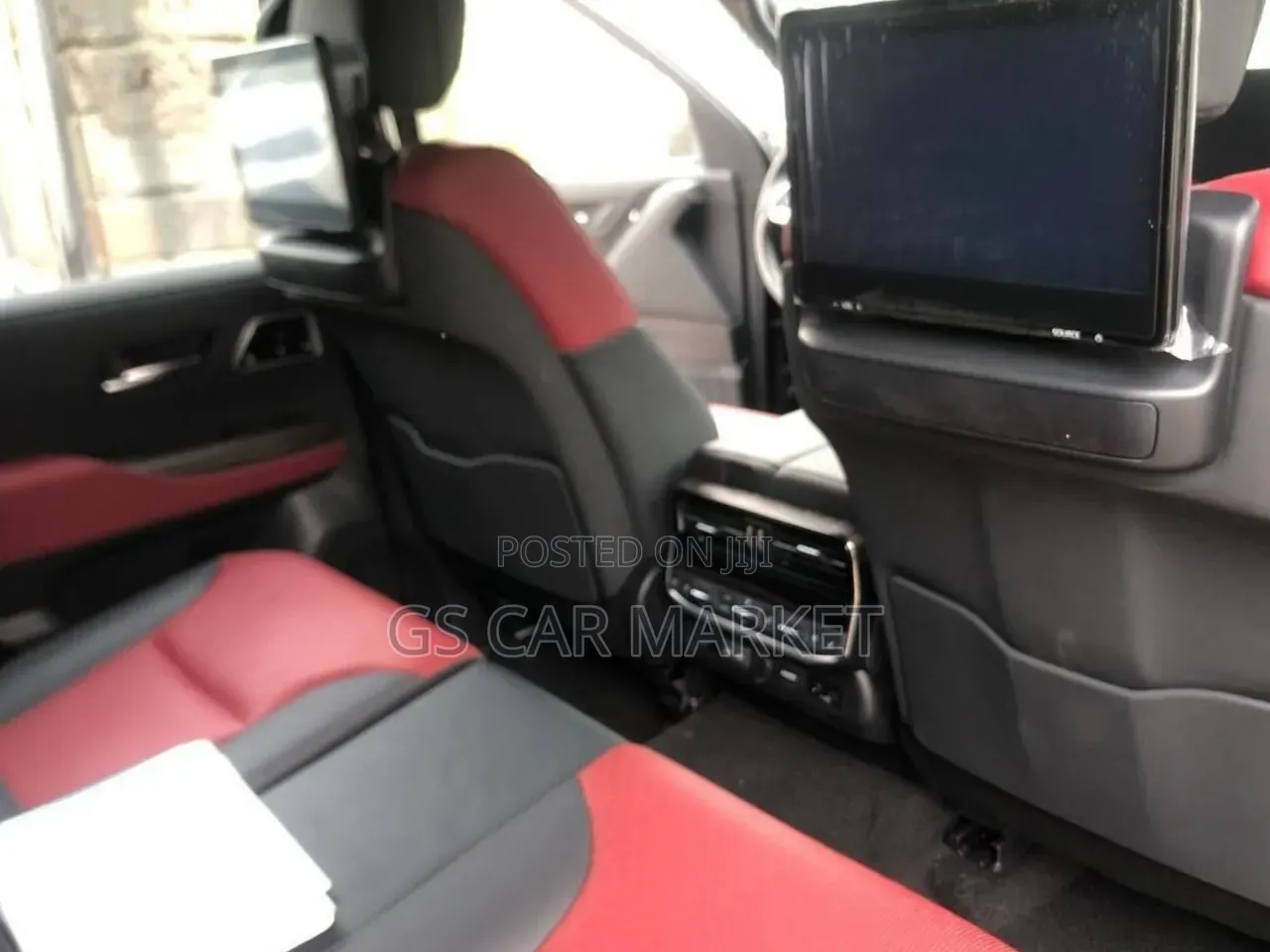 Toyota Land Cruiser LC300 2023 Black