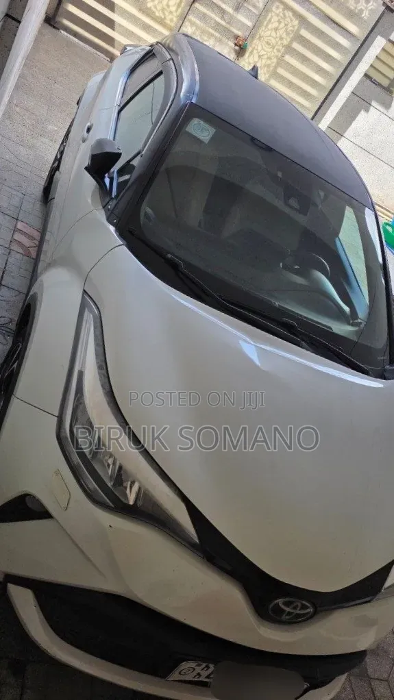 Toyota C-HR 2020 Off white