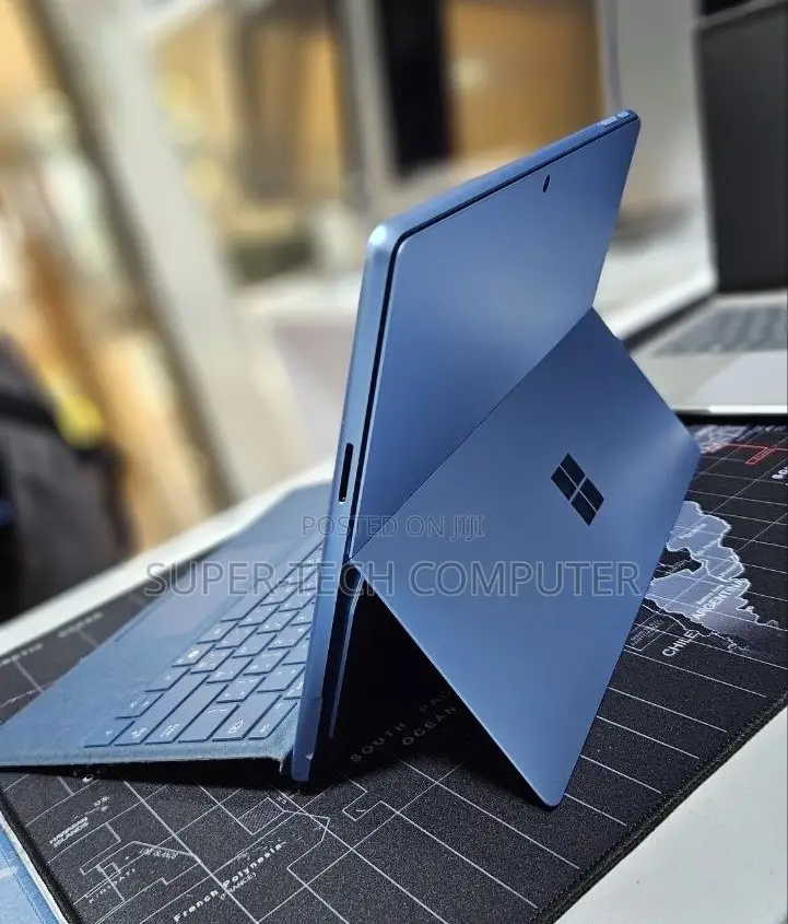 New Microsoft Surface Pro 11th Edition, a Copilot+ PC 16GB SSD 512GB