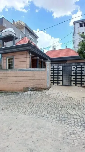 4bdrm Villa in Villa, Bole for rent