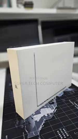 New Laptop Apple MacBook Air 2025 M4 16GB Apple M4 SSD 256GB