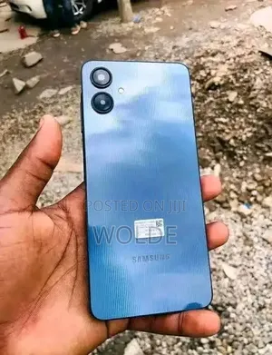Samsung Galaxy A06 128 GB Blue